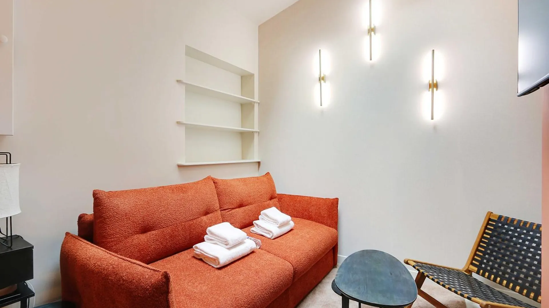 Chic And Cosy-canal Saint Martin Apartment Paris